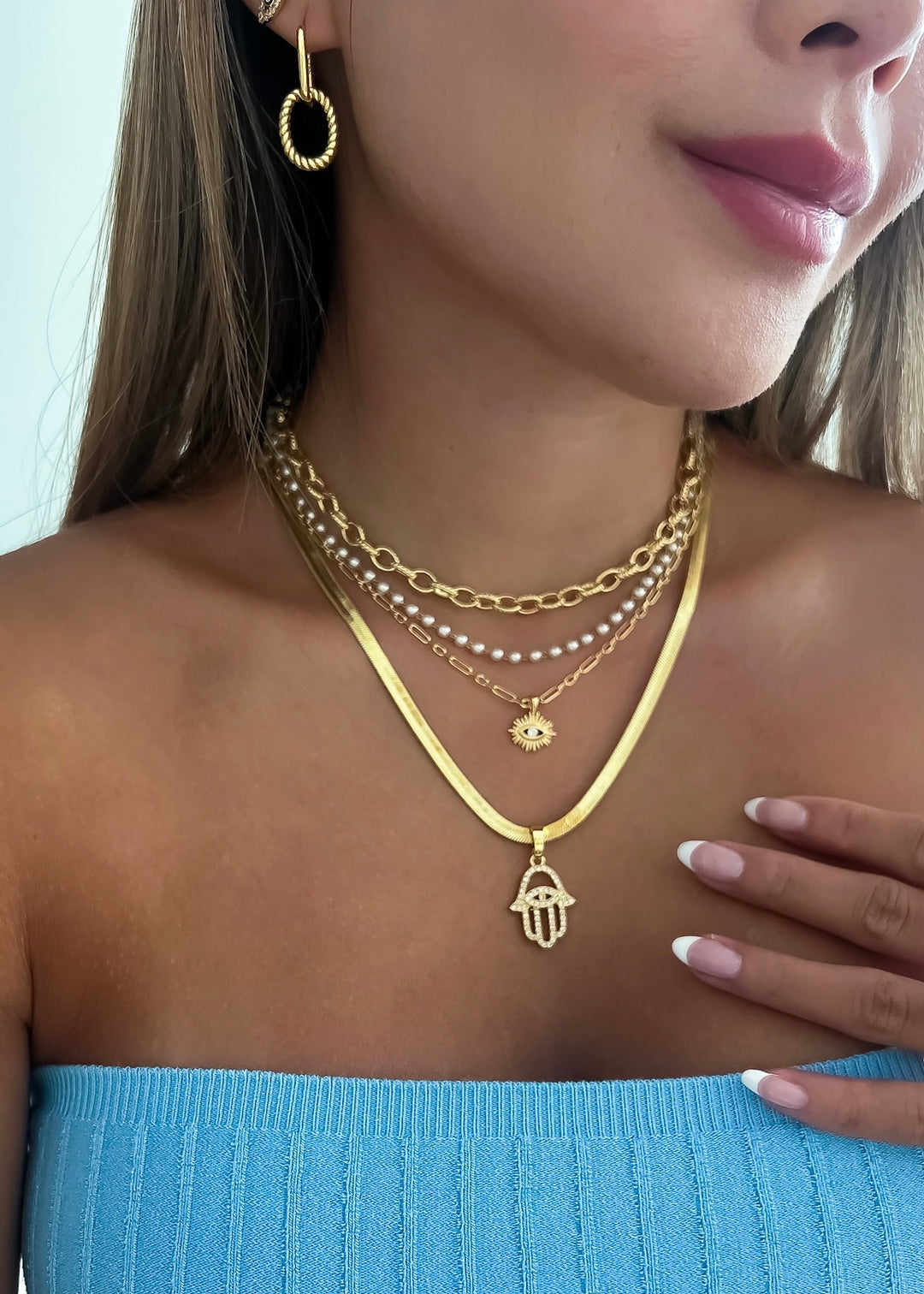 In the Now Gold Hamsa Hand Necklace - Gold Filled