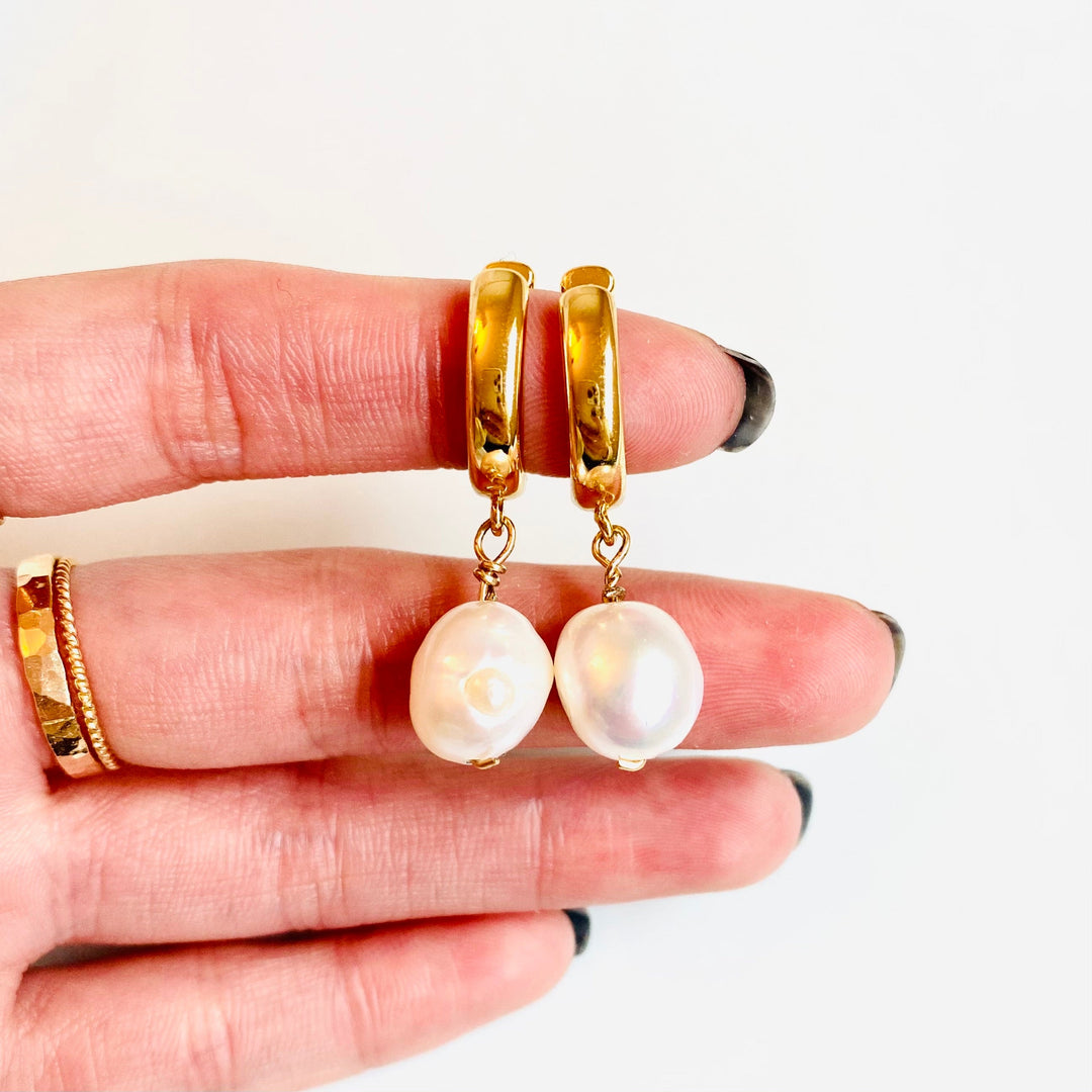 Kyra Pearl Earrings - Gold Filled