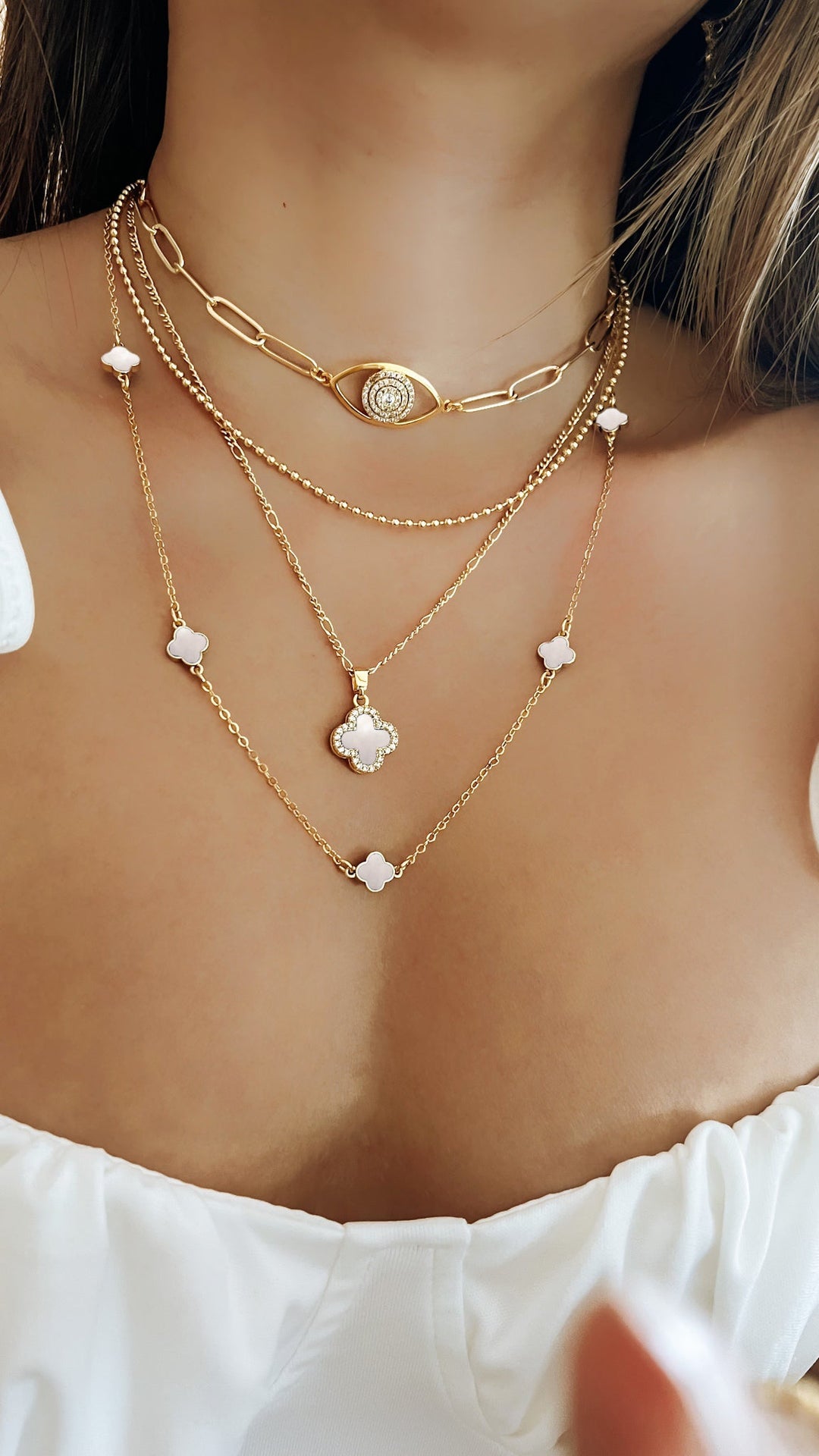 Lovery Flora Necklace - White